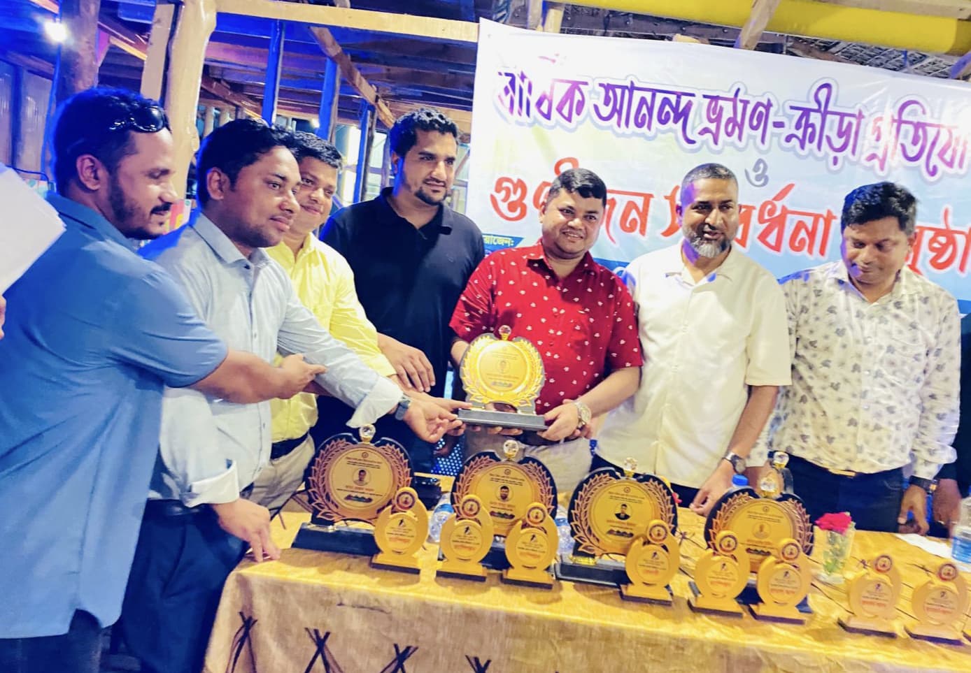 নানা আয়োজনের মধ্যদিয়ে শেষ হলো চট্টগ্রাম দক্ষিণ জেলা টিভি সাংবাদিক ফোরামের বার্ষিক আনন্দ ভ্রমণ